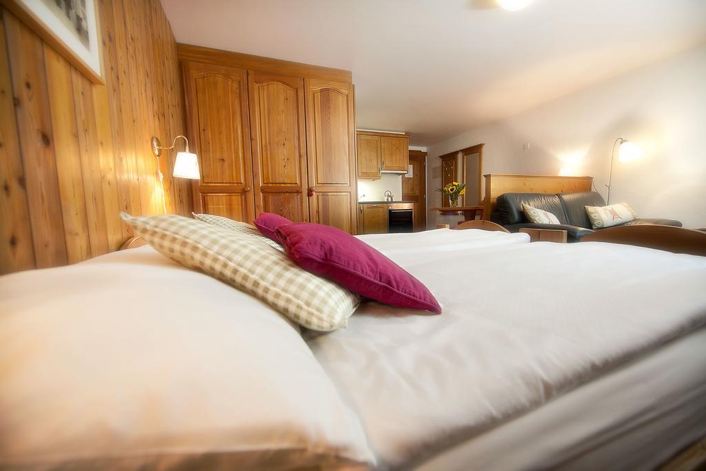 22 Summits Apartments Zermatt Quarto foto